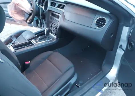 2013 Ford Mustang V6 из США, поврежденный, VIN 1ZVBP8AM6D5241829